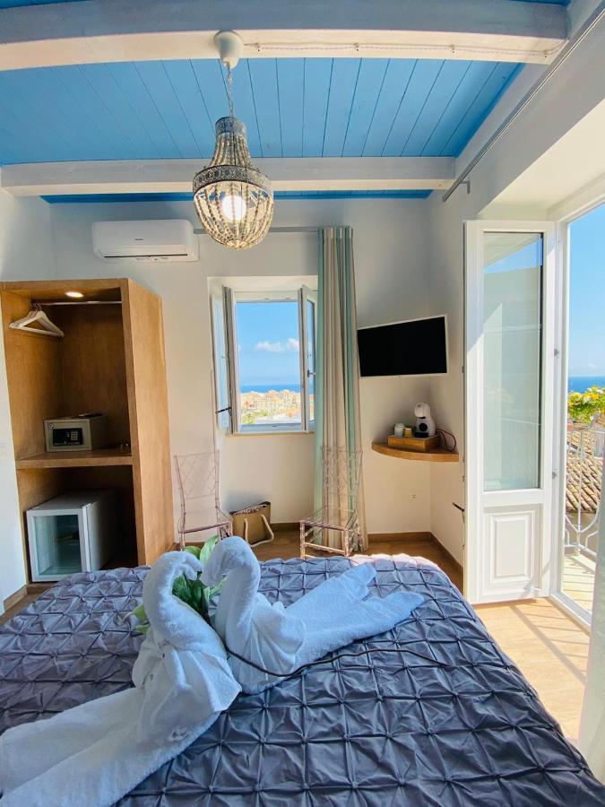 Fior Dei Carmeliti Rooms And Parking Тропеа Екстер'єр фото